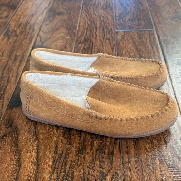 Lands' End Brown Suede Moccasin Slippers, size 13 - Picture 2 of 9